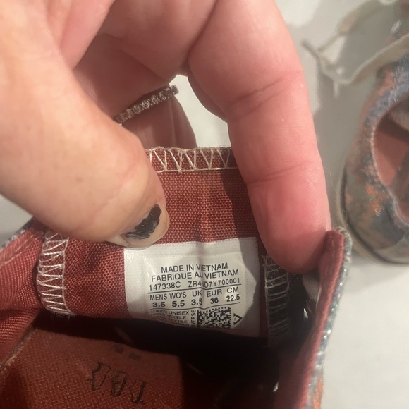 Converse Missoni Sneakers - Picture 7 of 7